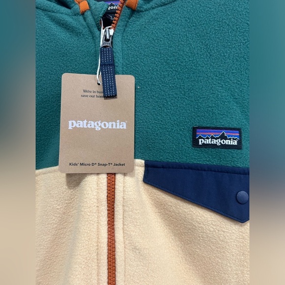 Patagonia Kids' Medium Micro D Snap-T Fleece Jacket Green Tan Hood NWT - Picture 5 of 7
